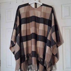 Women's Neutral Plaid Cardigan/Shrug - One Size